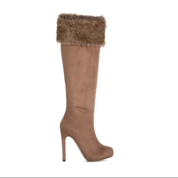 Shoe Dazzle Shoes - NIB 10 Shoe Dazzle Faux Fur Heeled Boots in Taupe